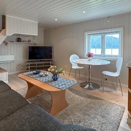 Awesome Home In Lauvstad With Wifi Сasa de vacaciones Lauvstad
