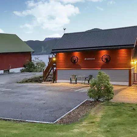 Awesome Home In Lauvstad With Wifi Lauvstad